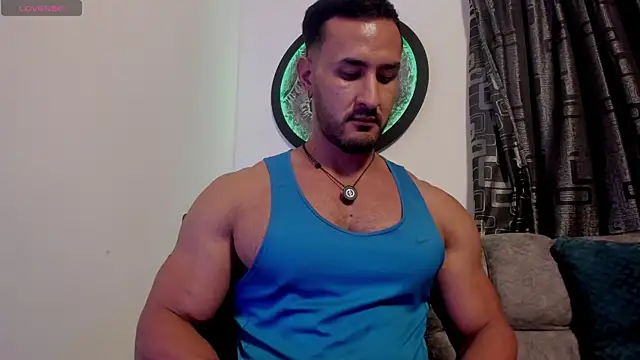 Snapshot of curt_xxx chatting on May 2026 02:05:02 AM curt xxx online show from May 2026 02:05:02 AM