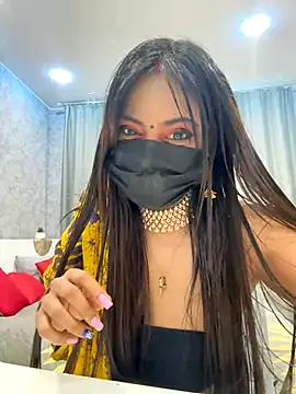 Snapshot of Monalisadon018 chatting on December 2024 09:35:02 AM Monalisadon018 online show from December 2024 09:35:02 AM