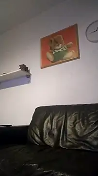 Knuffelstaaf123 online show from December 2025 12:56:01 PM