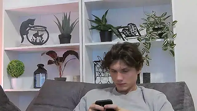 CalvinCay online show from March 2025 08:42:02 AM