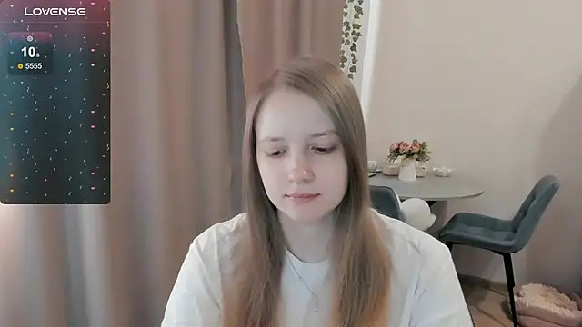 Snapshot of Alyaley chatting on April 2026 07:55:01 AM Alyaley online show from April 2026 07:55:01 AM