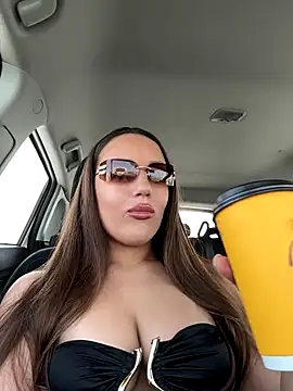 Syka0001 online show from November 2025 07:52:01 AM