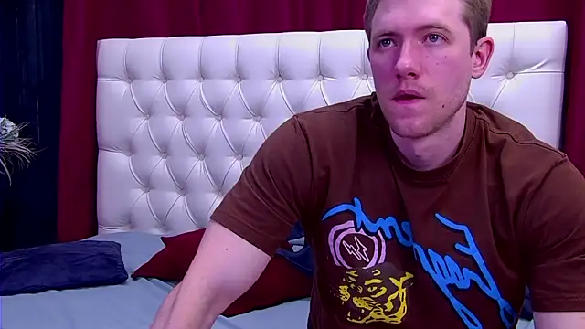 EthanPinkman online show from September 2025 04:23:02 AM