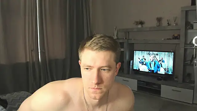 Snapshot of EthanPinkman chatting on June 2026 06:18:01 AM EthanPinkman online show from June 2026 06:18:01 AM