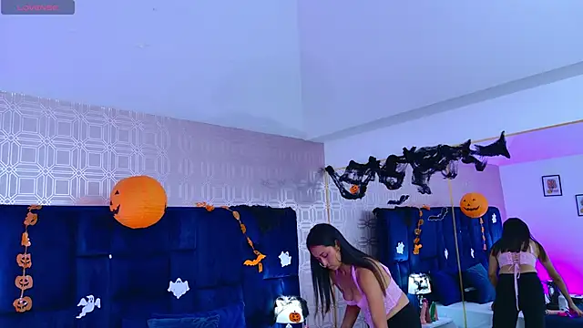 AnyLeonhard online show from October 2025 07:47:01 PM