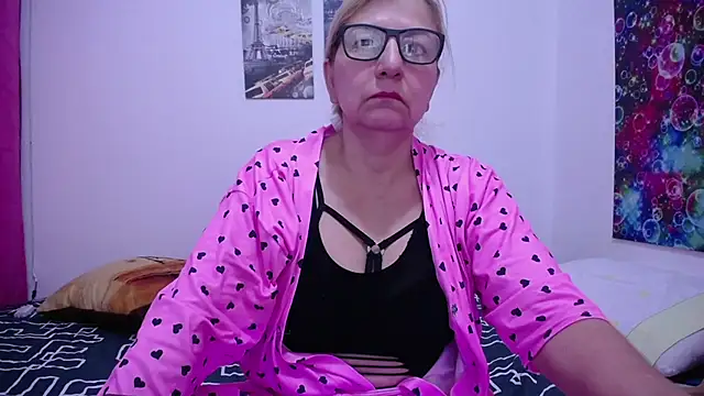 Snapshot of razzisweet chatting on February 2025 12:16:01 PM razzisweet online show from February 2025 12:16:01 PM