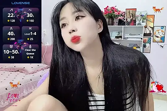 Snapshot of _LLisa_ chatting on December 2025 02:10:02 AM LLisa online show from December 2025 02:10:02 AM