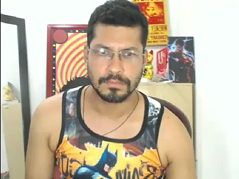 Snapshot of MikeRiverx chatting on April 2026 04:45:02 AM MikeRiverx online show from April 2026 04:45:02 AM