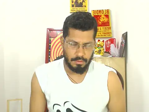 Snapshot of MikeRiverx chatting on June 2026 01:46:01 PM MikeRiverx online show from June 2026 01:46:01 PM