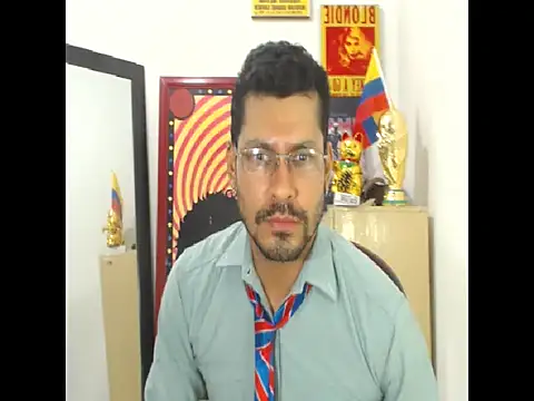 Snapshot of MikeRiverx chatting on July 2026 04:32:02 AM MikeRiverx online show from July 2026 04:32:02 AM