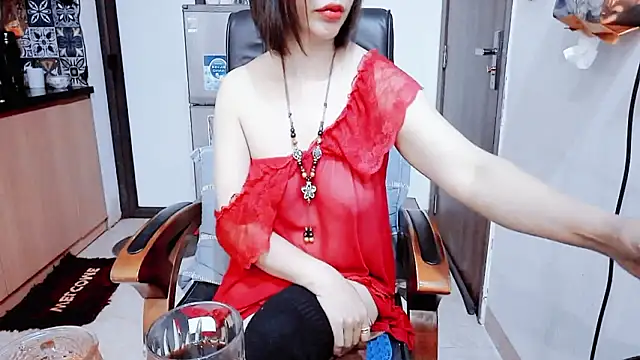 Miu-Le online show from February 2026 06:06:01 PM