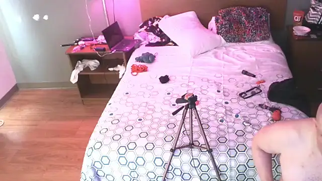 DreamCadian online show from March 2025 10:48:02 PM