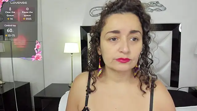 Snapshot of _luna__sweet_ chatting on February 2025 02:59:02 AM luna sweet online show from February 2025 02:59:02 AM