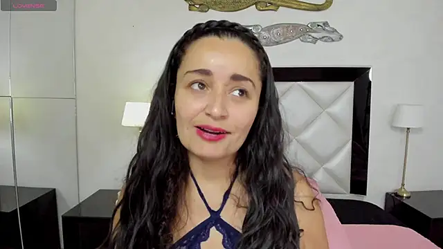 Snapshot of _luna__sweet_ chatting on February 2025 06:45:02 AM luna sweet online show from February 2025 06:45:02 AM