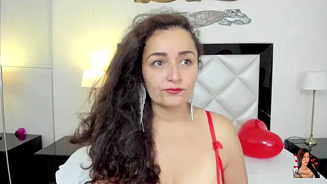 Snapshot of _luna__sweet_ chatting on February 2025 03:43:02 AM luna sweet online show from February 2025 03:43:02 AM
