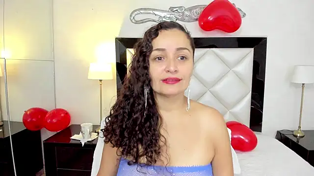 Snapshot of _luna__sweet_ chatting on February 2025 03:42:01 AM luna sweet online show from February 2025 03:42:01 AM