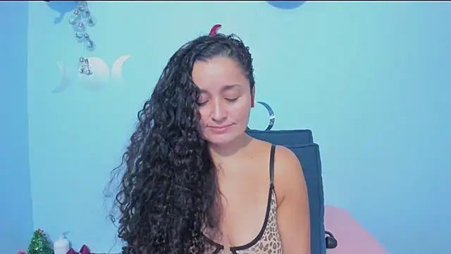  luna  sweet  online show from December 2025 01:26:02 AM