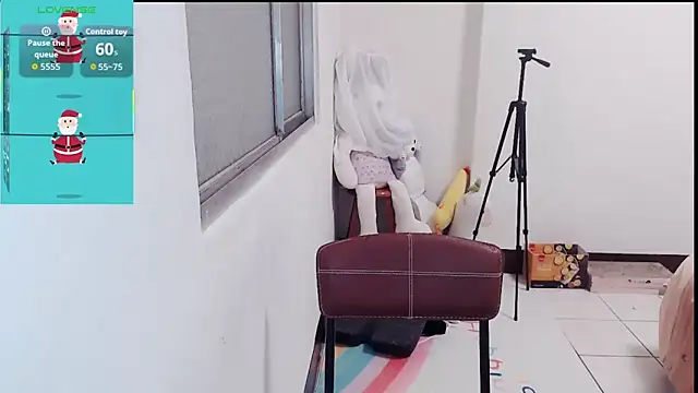 aFanny online show from December 2025 04:14:02 PM