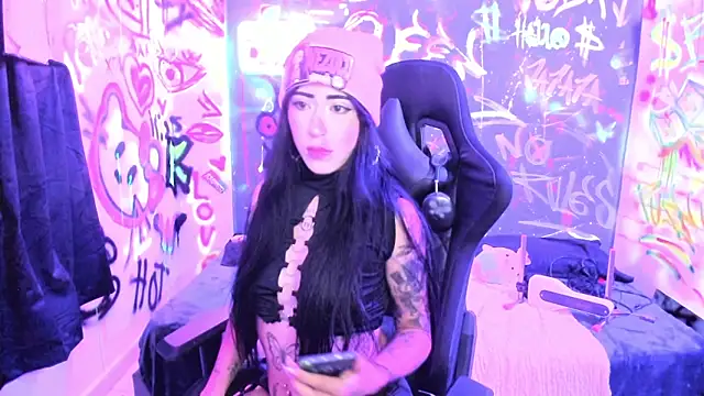 Snapshot of chaymae_nah_ chatting on April 2026 03:10:01 AM chaymae nah online show from April 2026 03:10:01 AM