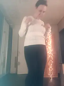 Evelina cute online show from March 2026 06:44:02 PM