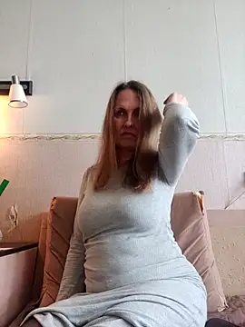 Evelina cute online show from April 2026 12:21:02 PM