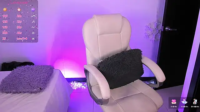 nyna 1 online show from February 2025 09:47:02 PM