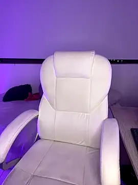 nyna 1 online show from September 2025 11:51:02 PM