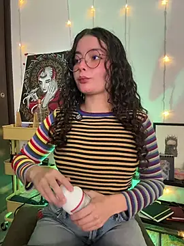 Antoniart  online show from December 2025 01:46:02 AM