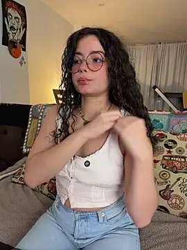 Antoniart  online show from March 2026 03:21:01 AM