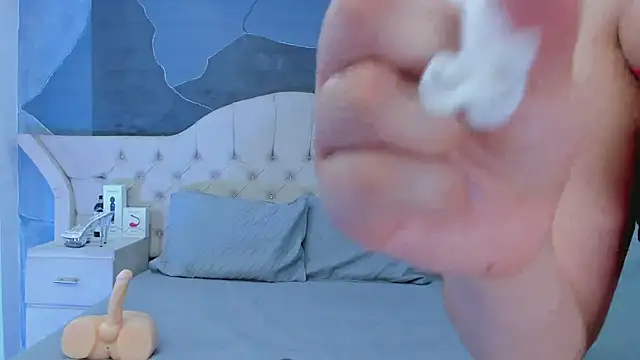 AmberGreyy  online show from February 2025 10:29:02 PM