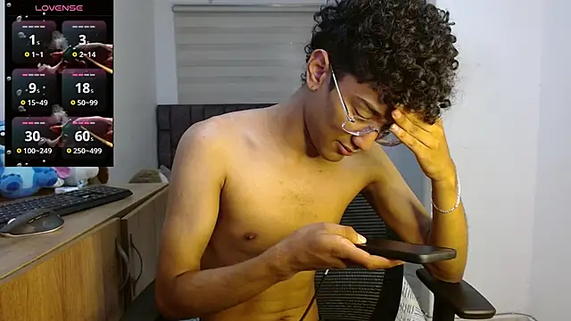 harrytwink18 online show from September 2025 04:08:01 PM