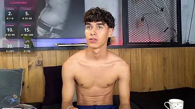 Snapshot of andrewortix chatting on February 2026 04:24:02 AM andrewortix online show from February 2026 04:24:02 AM