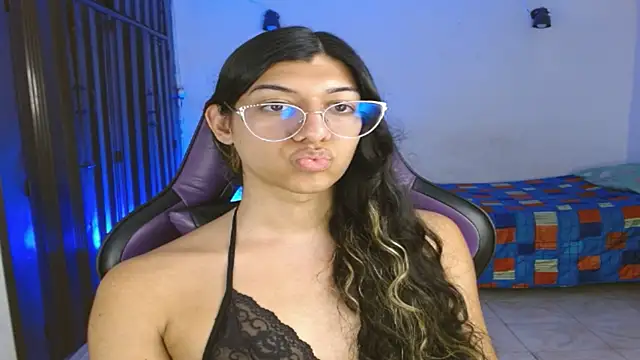 engielphoenis14 online show from October 2025 01:41:02 AM