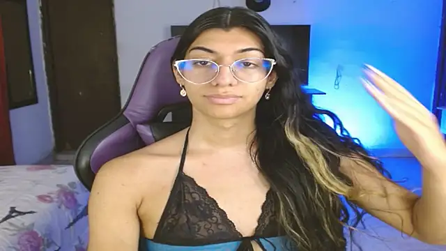 engielphoenis14 online show from December 2025 09:01:02 PM