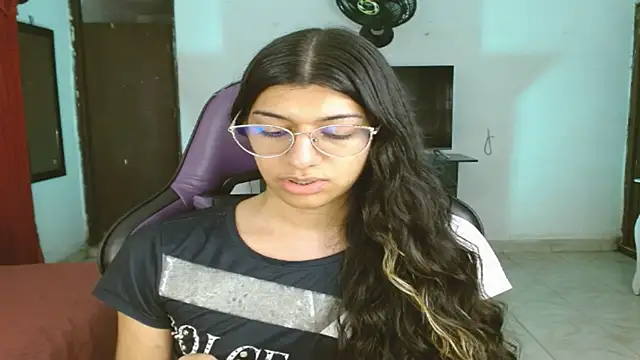 engielphoenis14 online show from March 2026 11:10:02 PM