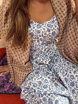 Alina Khann online show from January 2026 03:31:01 AM