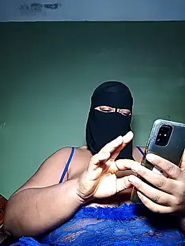 Snapshot of Loly_mor chatting on January 2025 05:03:02 AM Loly mor online show from January 2025 05:03:02 AM