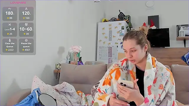 Snapshot of Girl_alone_home chatting on February 2026 03:57:01 AM Girl alone home online show from February 2026 03:57:01 AM