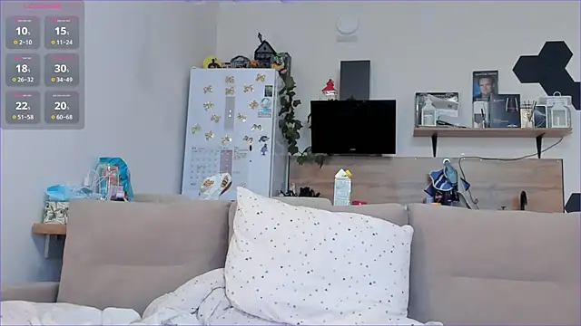 Snapshot of Girl_alone_home chatting on April 2026 02:55:01 PM Girl alone home online show from April 2026 02:55:01 PM
