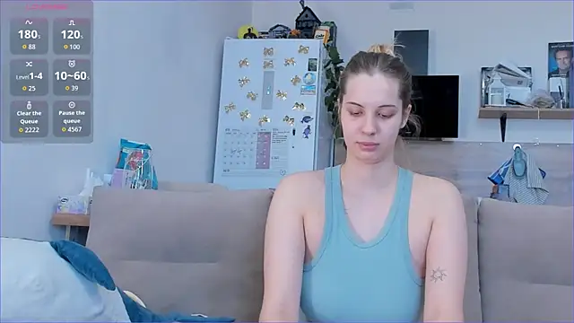 Snapshot of Girl_alone_home chatting on April 2026 02:04:02 PM Girl alone home online show from April 2026 02:04:02 PM