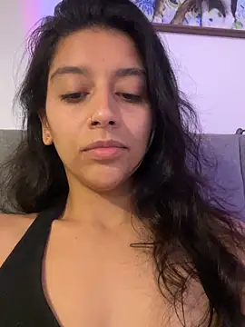 Snapshot of BrittanyDiaz chatting on May 2026 02:09:02 AM BrittanyDiaz online show from May 2026 02:09:02 AM