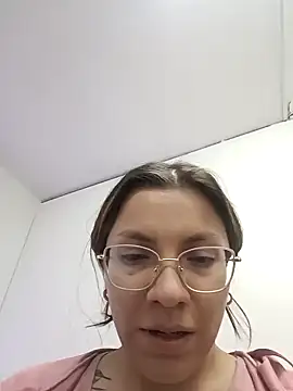 Snapshot of karlamorris_ chatting on January 2025 07:59:02 PM karlamorris online show from January 2025 07:59:02 PM