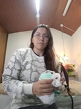 karlamorris  online show from December 2025 01:17:04 PM