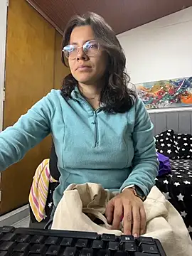 karlamorris  online show from March 2026 01:15:01 PM