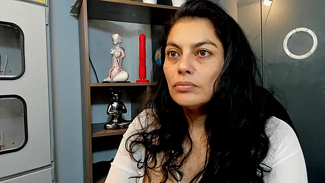 Snapshot of Lust_Mom41 chatting on December 2024 09:02:01 PM Lust Mom41 online show from December 2024 09:02:01 PM