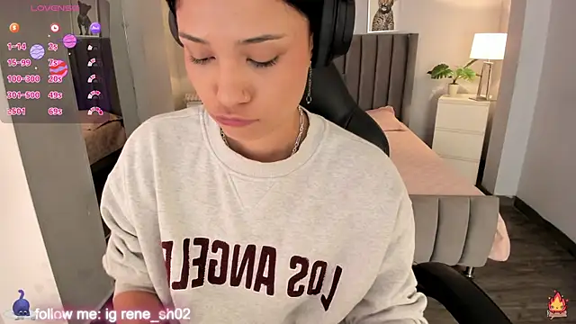 renee shelby  online show from December 2024 08:04:01 PM