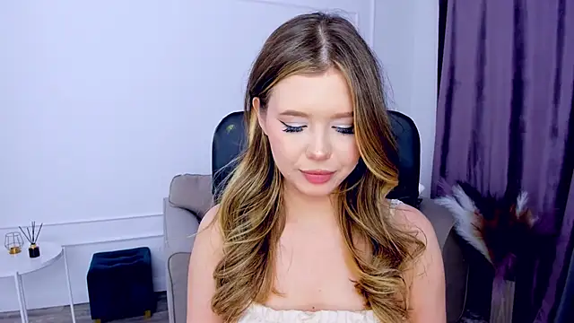 Snapshot of FollowLovee chatting on January 2025 10:39:01 PM FollowLovee online show from January 2025 10:39:01 PM