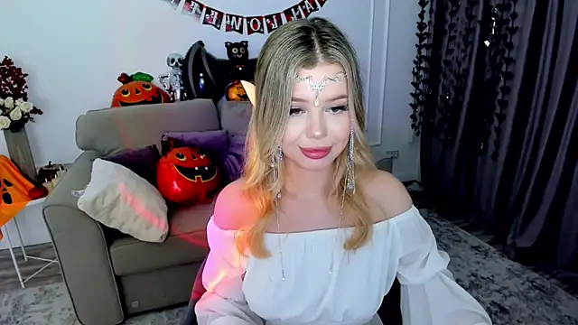 Snapshot of FollowLovee chatting on October 2025 05:47:03 PM FollowLovee online show from October 2025 05:47:03 PM