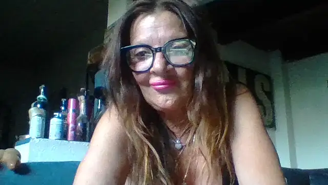 gildamilf online show from July 2026 06:10:02 PM