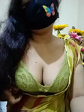 Snapshot of Ameera19 chatting on July 2026 01:21:01 AM Ameera19 online show from July 2026 01:21:01 AM